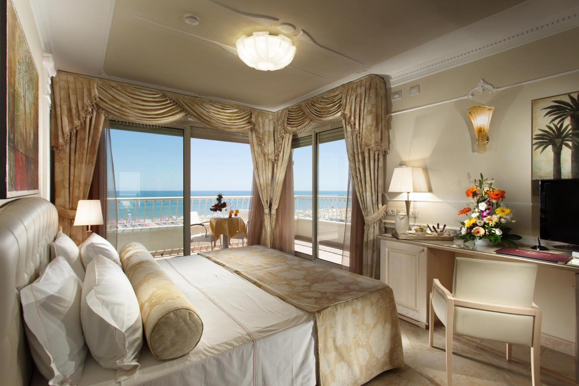 Hotel Gambrinus Cervia Exterior photo